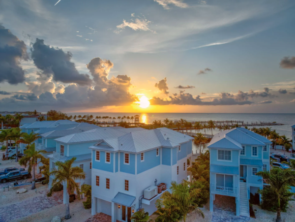 Luxury Oceanfront Vacation Rental in Marathon FL - 5-Bedroom Stunning Views